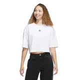 Remera corta Adidas Essentials, color blanco con logo pequeño en el centro del pecho.