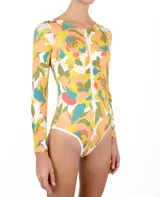 Entero de lycra con estampado floral multicolor, cierre frontal con cremallera y mangas largas.