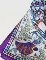 Bandana de satén estampado con diseño abstracto multicolor, marca Barrington.