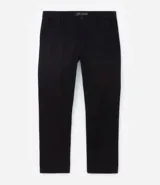 Pantalón negro de algodón, corte slim y largo cropped.