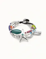 Pulsera de múltiples hilos con cuentas plateadas, cuentas de colores y dijes colgantes: estrella de mar, cuenta ovalada verde y dije con la palabra "Salud".