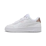 Championes Puma CA Match Metallic Wns de mujer, color blanco con detalles en cobre. Zapatillas de cuero con plataforma y logo Puma en rosa.