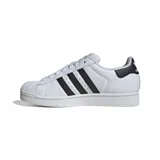 Championes Adidas Superstar II, color blanco con detalles en negro, con las tres tiras características de la marca en los laterales y puntera de goma.