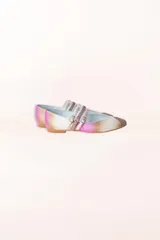 Ballerinas chatitas de cuero degradado en tonos coral y rosa, con puntera de glitter fino y triple tira en el empeine.