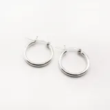 Aros tipo argolla en plata 925, modelo bombé.