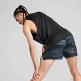 Musculosa deportiva Puma Run Velocity negra con logo blanco estampado en el pecho.