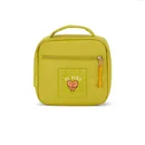 Lonchera térmica Jansport modelo Lunch Break, color verde lima, con compartimento principal aislado y bolsillo exterior con cierre. Presenta un parche frontal con un corazón sonriente y el texto "PLEASE BE KIND KEEP ME IN MIND".
