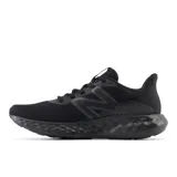 Championes de running New Balance 411v3, color negro, con suela Ground Contact EVA y almohadillas de goma.