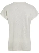 Remera de lino color gris claro, con cuello redondo y mangas cortas.