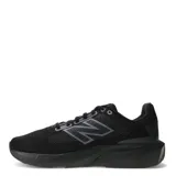 Championes de running New Balance 413, color negro con logo gris en el lateral.