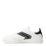 Zapatillas deportivas color beige con detalles en blanco, acordonadas.