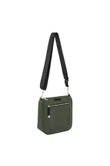 Bandolera negra con correa larga regulable, bolsillo frontal con cierre y logo 'TRENDY' vertical en el frente.