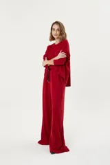 Buzo rojo de morley suavizado térmico, de silueta amplia y mangas largas.
