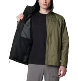 Campera impermeable Columbia Watertight II color verde oliva para hombre, con capucha ajustable, cierre frontal con cremallera, bolsillos laterales con cremallera, puños ajustables con velcro y dobladillo ajustable con cordón. Se puede guardar en su propio bolsillo. Cuenta con tecnología Omni-Tech™ que la hace impermeable y transpirable.