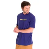 Remera azul con cuello redondo y mangas cortas. Estampado amarillo con el logo de Caterpillar en el pecho.