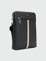 Bolso bandolera negro de cuero sintético con raya blanca y marrón.