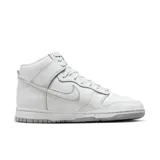 Championes Nike Dunk High Retro de hombre, color blanco.