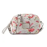 Bandolera rectangular de símil cuero con estampado floral multicolor. Tiene correa regulable, acceso con cierre, un bolsillo interno con cierre y otro abierto.