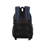 Mochila impermeable negra con múltiples bolsillos, correas ajustables y diseño funcional para laptops.