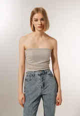 Top strapless negro con lurex y frunces.