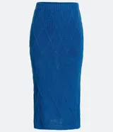 Pollera midi azul de punto con cintura elástica y diseño texturizado de rombos.