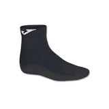 Medias tobilleras deportivas Joma negras con logo blanco.