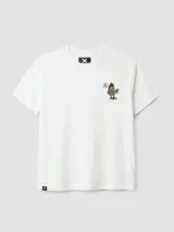 Camiseta blanca de algodón orgánico con corte oversize y estampado en la espalda de un yeti y un explorador.