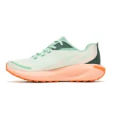 Championes de running Merrell Morphlite color verde agua con detalles en verde oscuro y suela naranja.