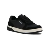 Zapatillas urbanas de hombre marca Country, color negro con detalles en gamuza y suela de goma color crema.