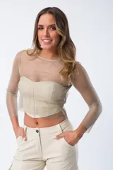 Buzo de red color plata con top tipo corset incorporado.