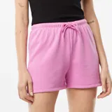 Short deportivo rosado de corte holgado, con cintura elástica ajustable con cordón.