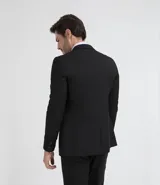 Blazer de vestir negro, corte slim fit, marca Preston Field, confeccionado en tejido poliviscose (80% poliéster, 20% viscosa).
