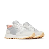 Zapatillas urbanas Merrell Alpine 83 para mujer, color gris claro con detalles en rosa pastel. Confeccionadas en cuero de gamuza y textil, con cordones y forro de microfibra reciclados.