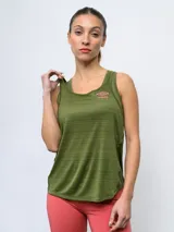 Musculosa deportiva negra de poliéster con logo Umbro estampado en el pecho.