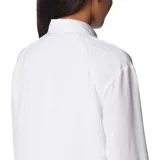 Camisa de manga larga Columbia Silver Ridge Utility, color negro, con protección solar FPU 50 y tecnología hidroabsorbente Omni-Wick. Cuenta con ventilación, bolsillo en el pecho y está hecha de material reciclado.