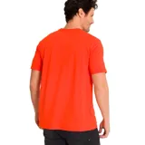 Remera de algodón color rojo con estampado frontal en azul marino con el logo de Caterpillar y la leyenda 'Many Years of Quality Service'.