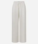 Pantalón recto de viscosa texturizada color blanco, con lazo en la cintura.