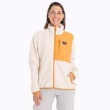 Campera polar de microfleece color crema con paneles color naranja en la parte superior delantera y trasera. Cuenta con cierre frontal, bolsillos laterales con cierre y bolsillo en el pecho con cierre.