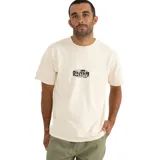 Remera color crema con cuello redondo y estampado frontal con el logo de la marca Rhythm en negro.