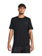 Remera deportiva verde militar de manga corta, con logo de Under Armour estampado en el pecho.