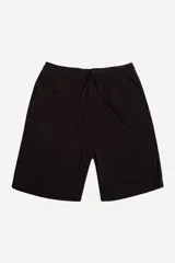 Bermuda de lino negra, tipo jogger, con bolsillos laterales y trasero, cintura elástica ajustable con cordón.