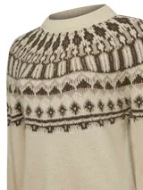 Sweater de lana de alpaca y oveja color crudo con diseño geométrico en tonos marrones.