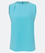 Blusa sin mangas color celeste, de crepé, con cuello redondo, pliegues en uno de los hombros y cierre trasero por cremallera con detalle de aro en el tirador.