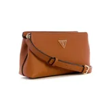 Bandolera Guess modelo Talent, color marrón, con correa ajustable y logo triangular metálico en el frente.