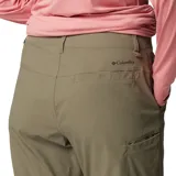 Pantalón de trekking negro convertible en short, con tecnología Omni-Shield que repele la humedad y resiste las manchas.