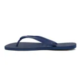 Chanclas de goma color azul marino, con tira de ajuste al pie y logo de la marca en la plantilla.