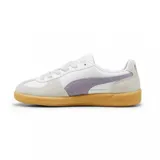 Championes Puma Palermo LTH color crema con detalles en marrón y suela de goma.