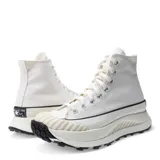 Championes de caña alta Converse All Star Chuck 70 AT CX, color blanco con suela de goma texturizada en blanco y negro.
