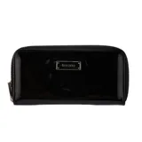 Monedero rojo de simil cuero con doble cierre metálico y logo Terrano en el frente.