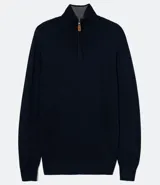 Suéter azul marino de tejido de punto liso, con cuello alto y cremallera corta.